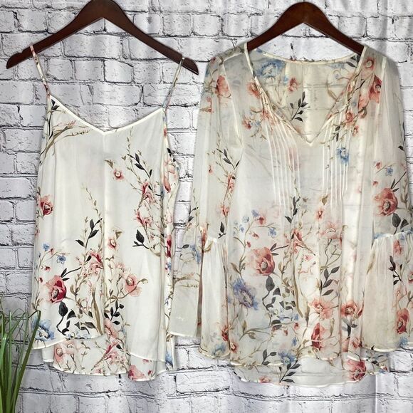 White House Black Market White & Pink Floral Print Mimosa Flutter Sleeve Chiffon - Picture 5 of 16